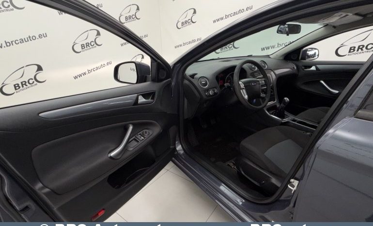 Ford Mondeo 1.6i Trend 2013 full