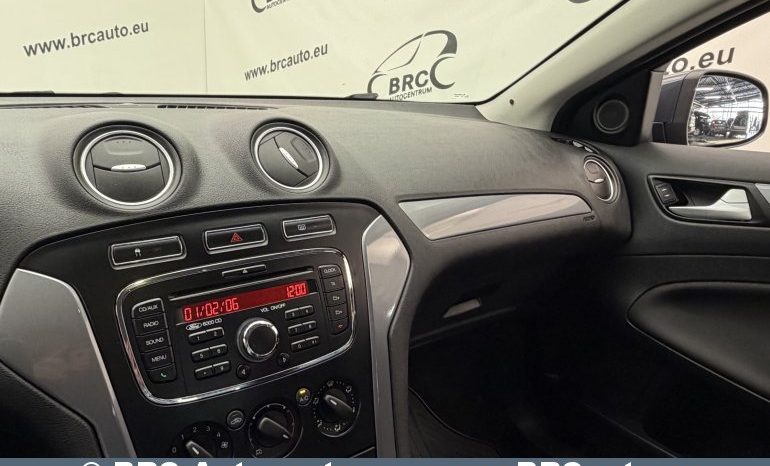 Ford Mondeo 1.6i Trend 2013 full