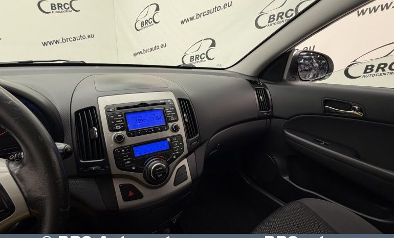 Hyundai i30 1.6 CRDi 2012 full