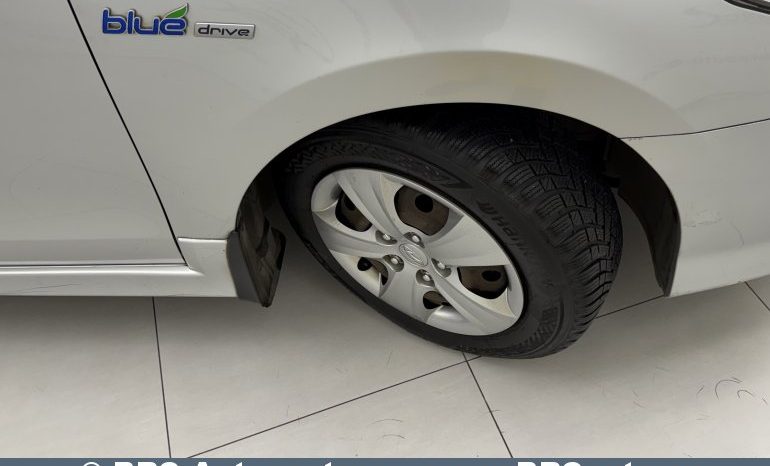 Hyundai i30 1.6 CRDi 2012 full