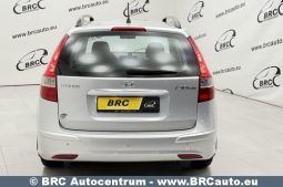 Hyundai i30 1.6 CRDi 2012 full