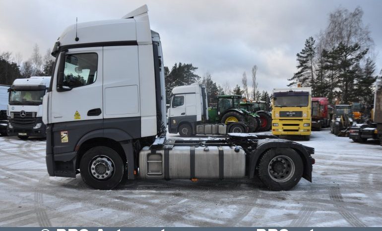 Mercedes-Benz Actros  2022 full