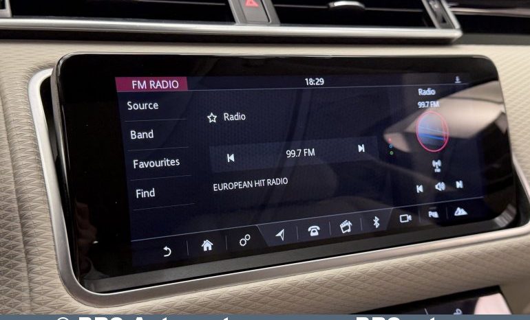 Land Rover Range Rover Velar  2019 full