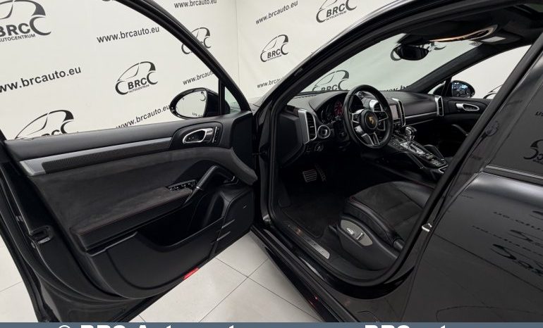 Porsche Cayenne 3.6 GTS Sport Chrono Package 2015 full