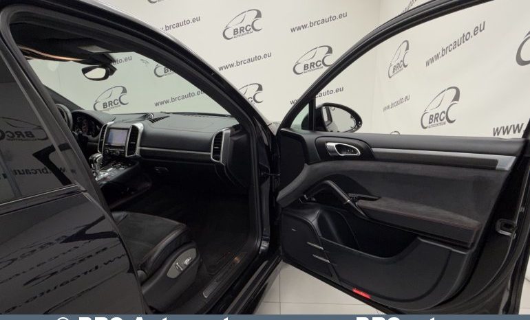 Porsche Cayenne 3.6 GTS Sport Chrono Package 2015 full
