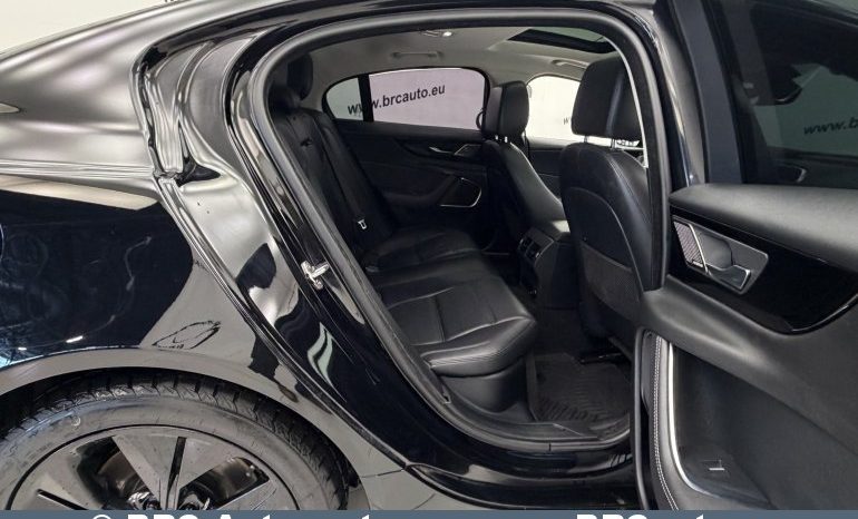 Jaguar XE S Automatas 2020 full