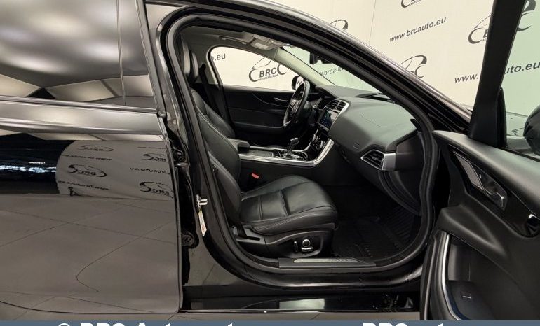 Jaguar XE S Automatas 2020 full