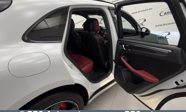 Porsche Macan Turbo Automatas 2017 full