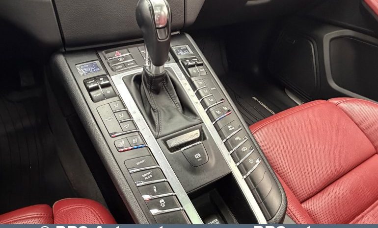 Porsche Macan Turbo Automatas 2017 full