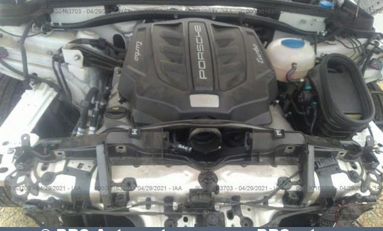 Porsche Macan Turbo Automatas 2017 full