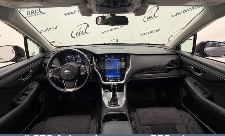 Subaru Outback Premium 2.5i AWD Automatas 2022 full