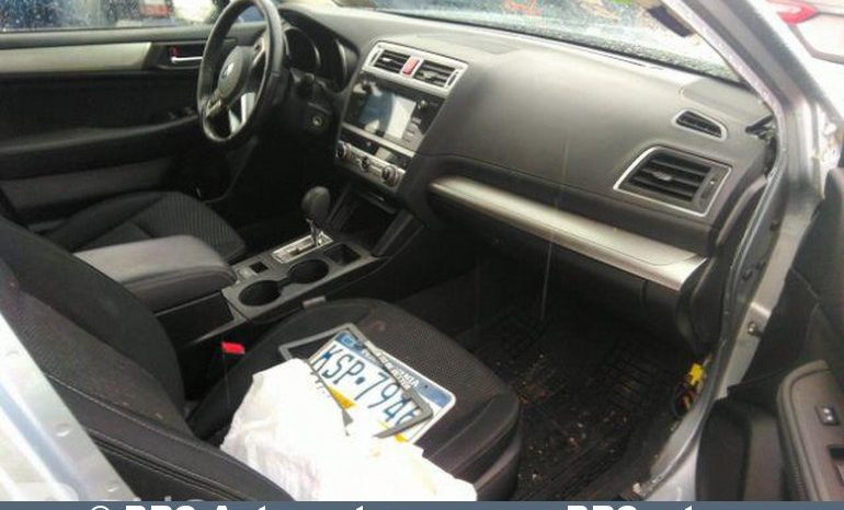 Subaru Outback 2.5i PZEV AWD Automatas 2015 full