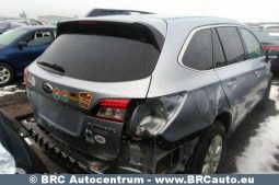 Subaru Outback 2.5i PZEV AWD Automatas 2015 full