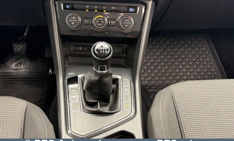 Volkswagen Tiguan 1.4 TSI 2017 full