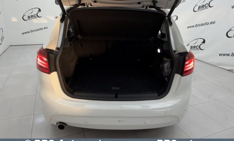 BMW 218 Active Tourer d Automatas 2016 full