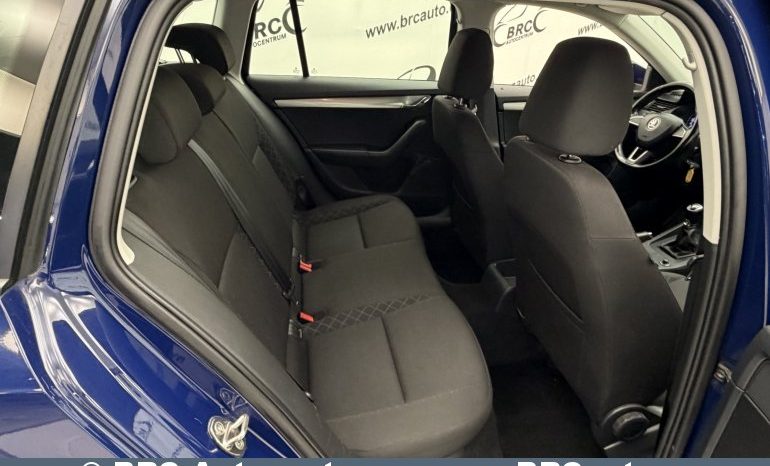 Skoda Octavia 1.6 TDI Combi 2019 full