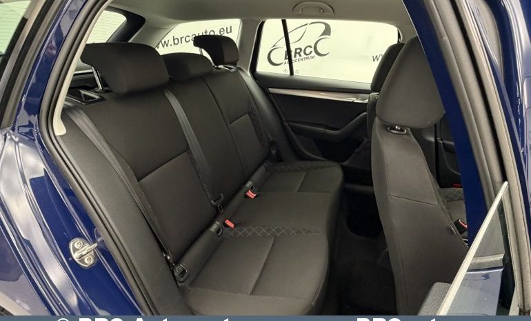 Skoda Octavia 1.6 TDI Combi 2019 full