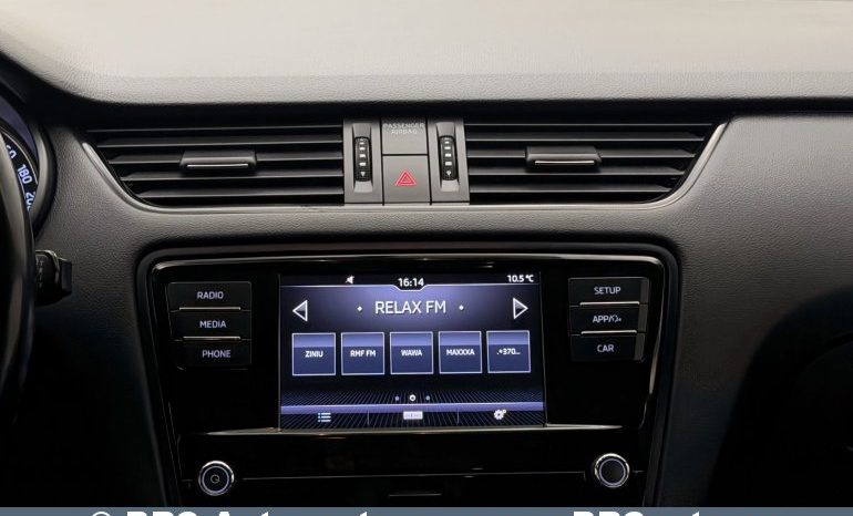 Skoda Octavia 1.6 TDI Combi 2019 full