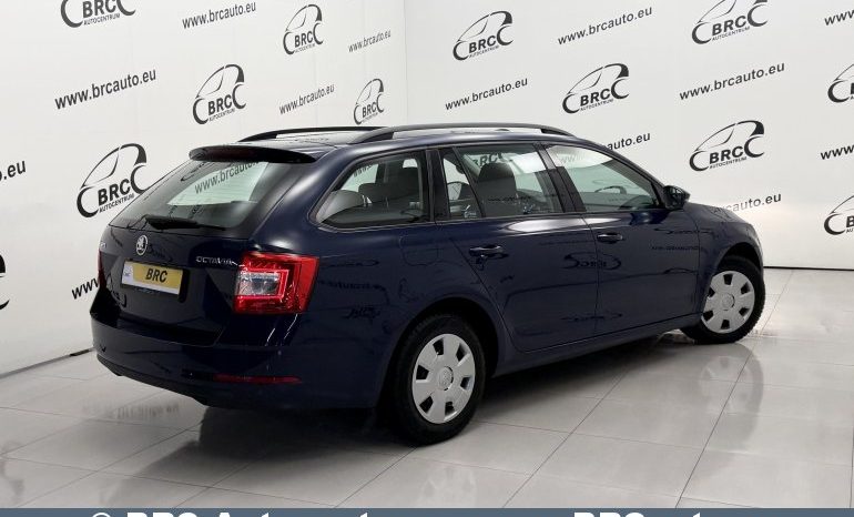 Skoda Octavia 1.6 TDI Combi 2019 full