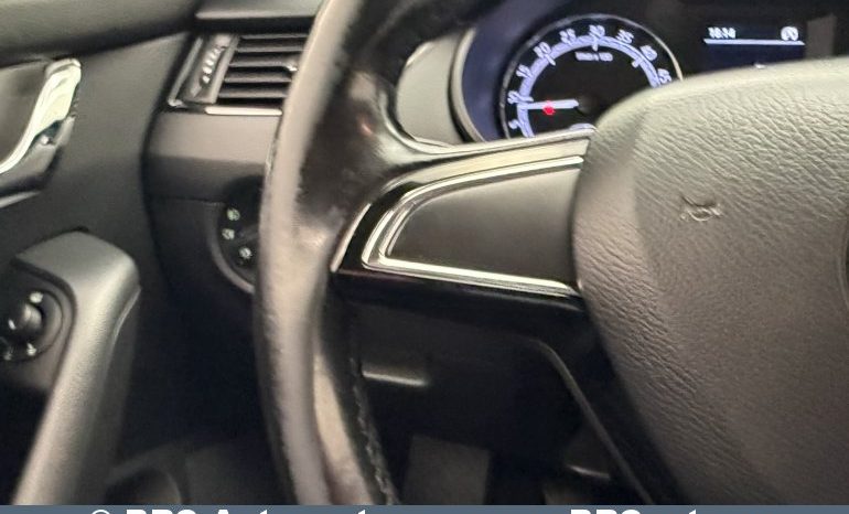 Skoda Octavia 1.6 TDI Combi 2019 full