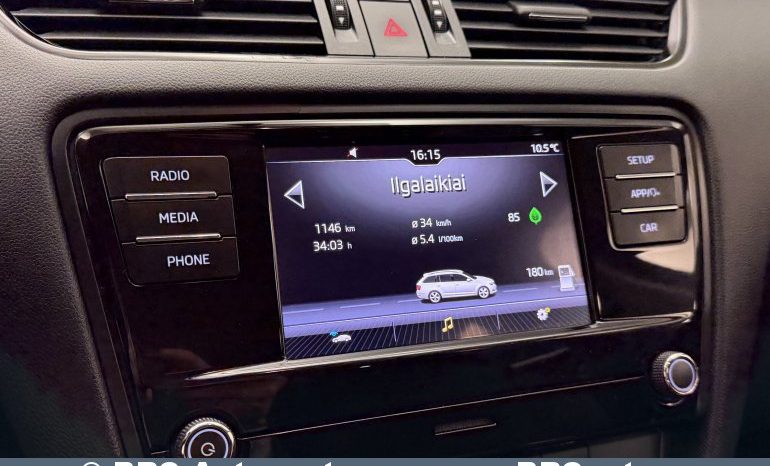 Skoda Octavia 1.6 TDI Combi 2019 full