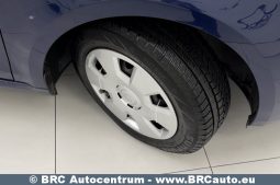 Skoda Octavia 1.6 TDI Combi 2019 full