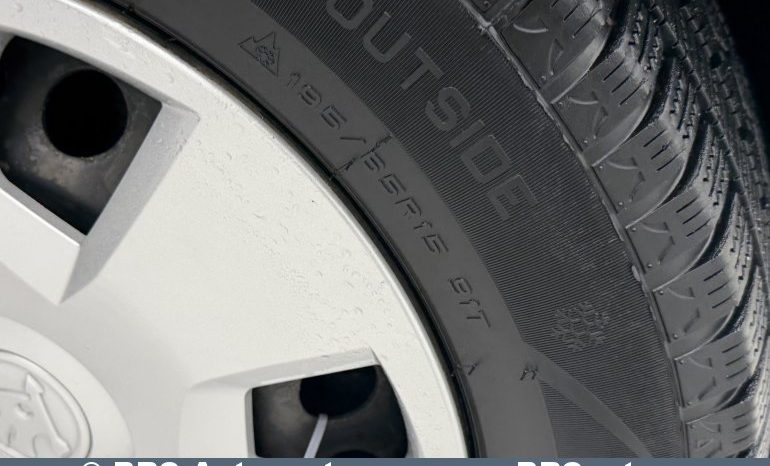 Skoda Octavia 1.6 TDI Combi 2019 full