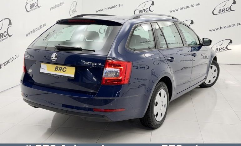 Skoda Octavia 1.6 TDI Combi 2019 full
