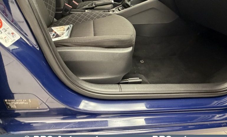 Skoda Octavia 1.6 TDI Combi 2019 full