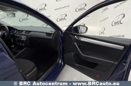 Skoda Octavia 1.6 TDI Combi 2019 full