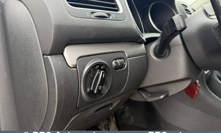 Volkswagen Golf 1.6 TDI Trendline 2012 full