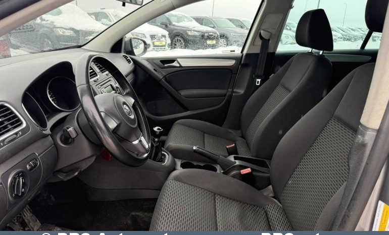 Volkswagen Golf 1.6 TDI Trendline 2012 full