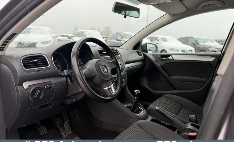 Volkswagen Golf 1.6 TDI Trendline 2012 full