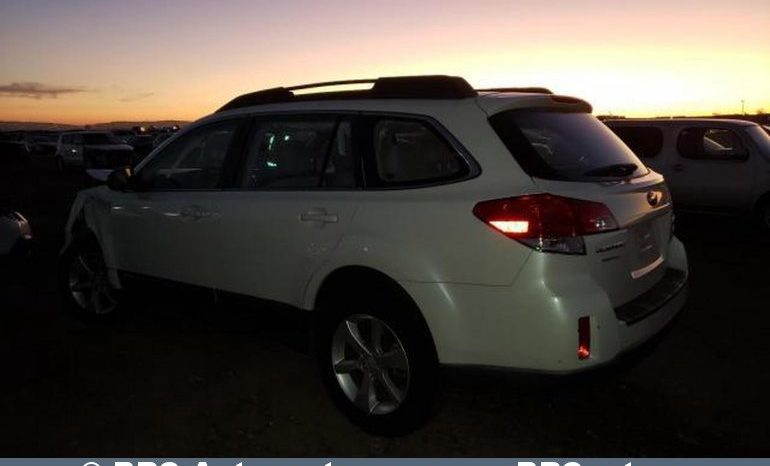 Subaru Outback 2.5i AWD Automatas 2014 full