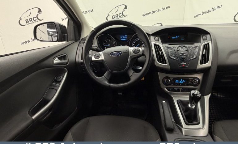 Ford Focus 1.0 EcoBoost Trend 2014 full