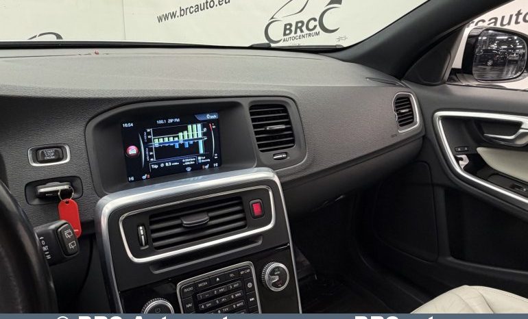 Volvo V60 D6 Twin Engine AWD Summum Automatas 2015 full