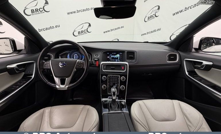 Volvo V60 D6 Twin Engine AWD Summum Automatas 2015 full