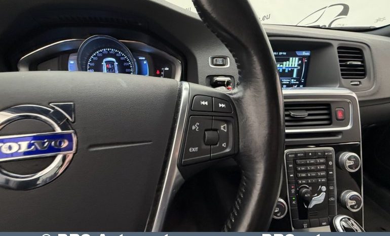 Volvo V60 D6 Twin Engine AWD Summum Automatas 2015 full