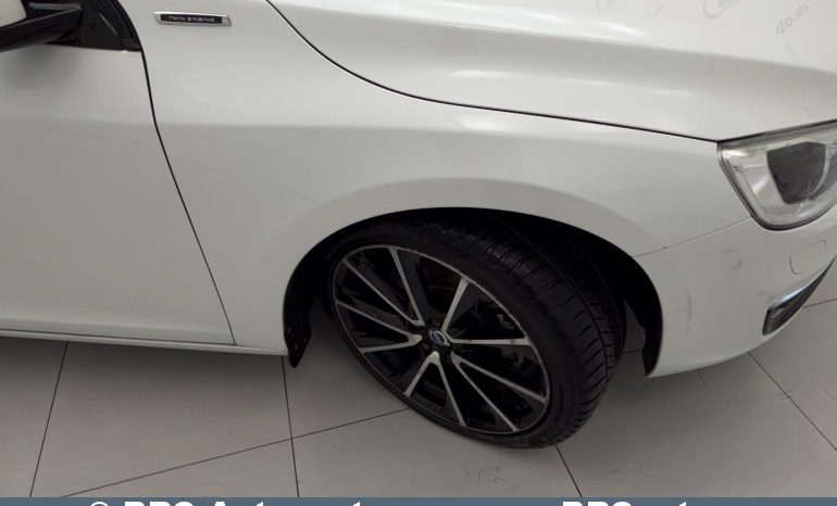 Volvo V60 D6 Twin Engine AWD Summum Automatas 2015 full