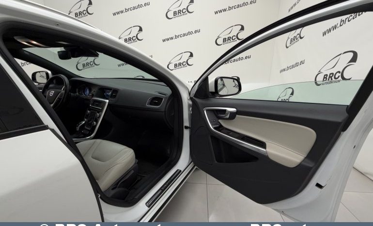 Volvo V60 D6 Twin Engine AWD Summum Automatas 2015 full