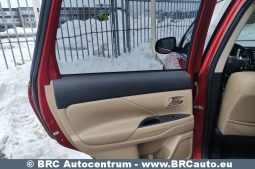 Mitsubishi Outlander 2.0 MIVEC 4WD Automatas 2017 full