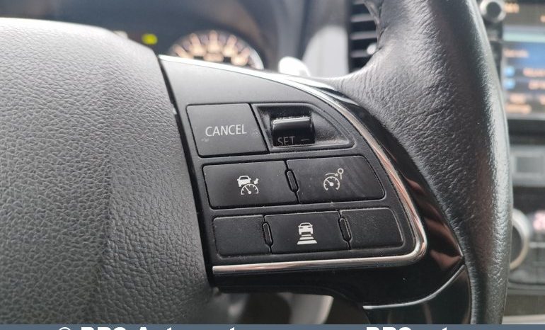 Mitsubishi Outlander 2.0 MIVEC 4WD Automatas 2017 full