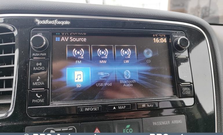 Mitsubishi Outlander 2.0 MIVEC 4WD Automatas 2017 full