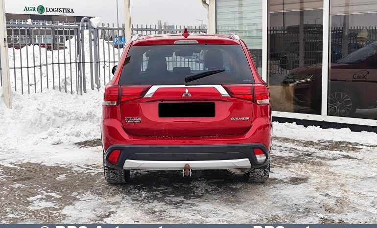 Mitsubishi Outlander 2.0 MIVEC 4WD Automatas 2017 full