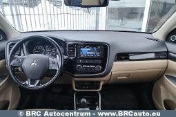 Mitsubishi Outlander 2.0 MIVEC 4WD Automatas 2017