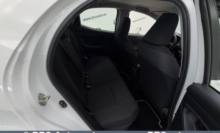 Toyota Yaris 1.5 Hybrid Dynamic Force 2021 full