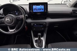 Toyota Yaris 1.5 Hybrid Dynamic Force 2021 full
