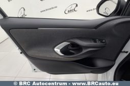 Toyota Yaris 1.5 Hybrid Dynamic Force 2021 full