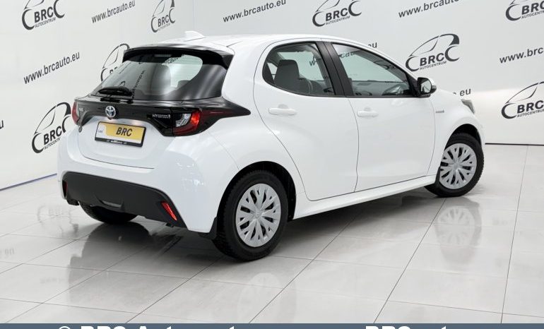Toyota Yaris 1.5 Hybrid Dynamic Force 2021 full