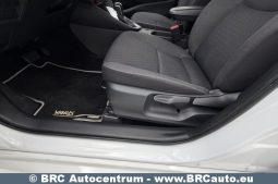 Toyota Yaris 1.5 Hybrid Dynamic Force 2021 full